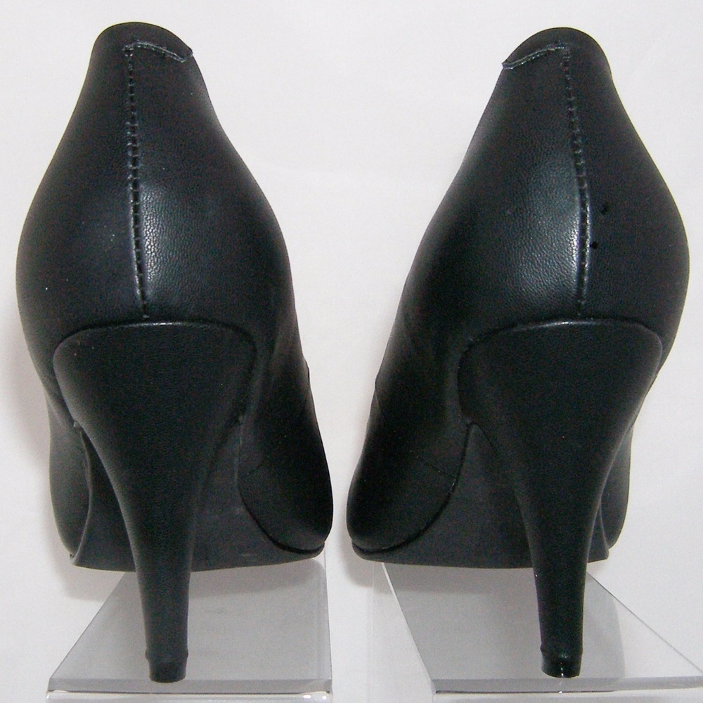 B.F.T. by Barefoot Tess 'Charlotte' pump size 14 - Picture 8 of 8